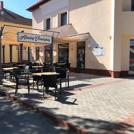 Гостевой дом Almasy Vendeghaz