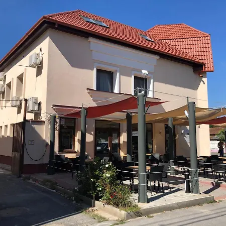 Almasy Vendeghaz Гостевой дом
