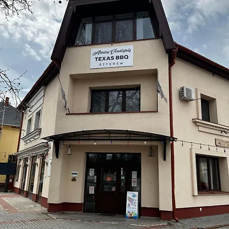 Almasy Vendeghaz Guest house Torokszentmiklos